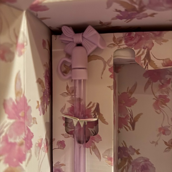 Stanley Love Shack Fancy 40oz Tumbler - Happy Thoughts Rosa Beaux Purple - Picture 5 of 7